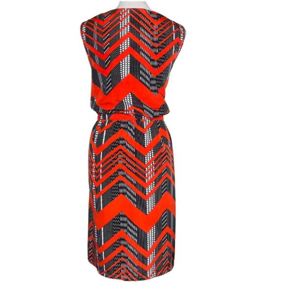 New Look Sleeveless Red Multicolor Chevron Zippered Pockets Plus Size 2X Event - Picture 4 of 10